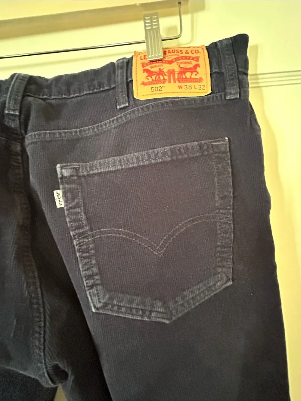 LEVIS STRAUSS Unisex Straight-Leg Corduroy Jeans in Dark Navy
